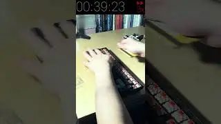 Removing keycaps from your keyboard in 3 minutes