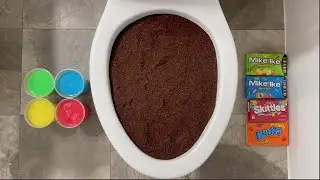 Will it Flush? - Coca Cola, Fanta, Sprite, Coffee, Rainbow Soda, Skittles, M&M's, Candy