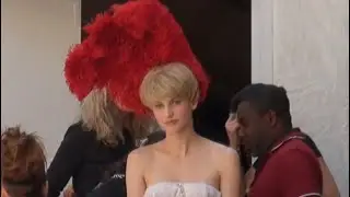 FASHION WEEK PARIS  Exit CHRISTOPHE JOSSE