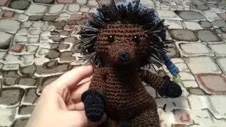 Ежик крючком. Игрушка своими руками (часть 4).