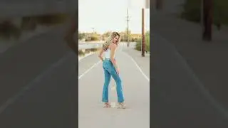 Aesthetic photos in Bell bottom jeans || Girls creative poses ideas #photoshoot #photography