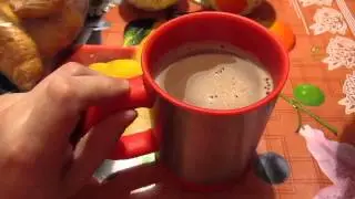 SELF STIRRING MUG