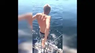 Funny Diving Fail! - Is this even possible?!