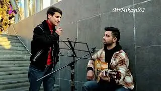 Уличные музыканты, по моей  просьбе, спели на русском языке. 
