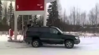 Внезапно на заправке умора, кто увидет не поверит