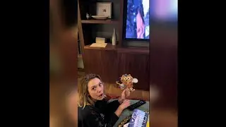 Elizabeth olsen watches Doctor Strange in the Multiverse of Madness #62