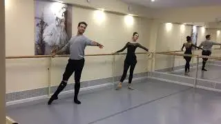 Battement tendu
