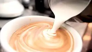MAKING A CUP OF LATTE IN STYLE!!!