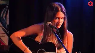 Gritan las paredes - María Gutiérrez en La Estación