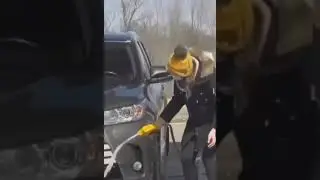 может бензином машину