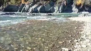 Слияние рек Чемала и Катуни горный Алтай