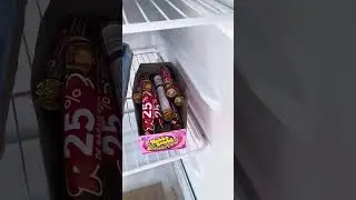 Door repair fail - Check in at the community fridge