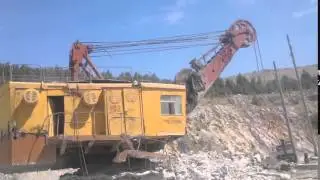 как упала стрела у экскаватора жесть