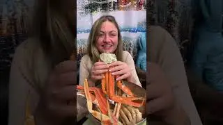 Crazy girl & crab