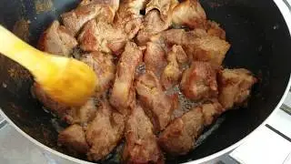 La Yuca con Chicharrones y Curtido