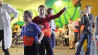 Зажигательные ФЛЕШ-МОБЫ на Главной Сцене «Зарницы»!