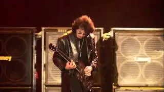 Black Sabbath - Paranoid (LIVE) [HD]