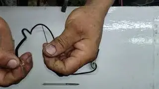 How to tell if your vehicle's computer is OK or damaged. With a small light bulb.
