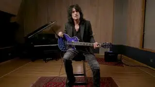 Epiphone | Tommy Thayer Electric Blue Les Paul Outfit Demo