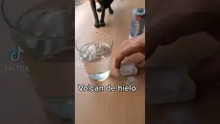 Volcán de hielo 🧊 ¿Verdad o mentira? Experimento TikTok #shorts