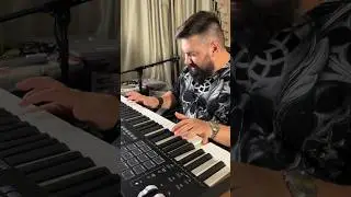 Комбинация - Бухгалтер на пианино