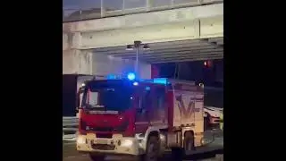 Roma. Incidente sul Gra. Tir carico di bottiglie si schianta contro un ponte. Morto il conducente
