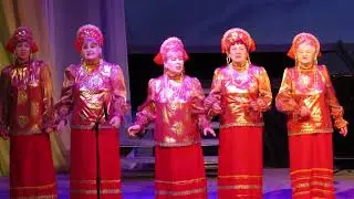 моя бабушка спела песню поддержите