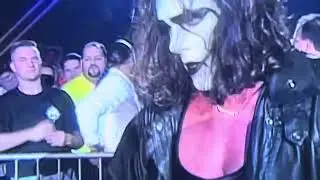 A Fan in the Audience is Taunting the man called Sting Big Time on Behalf of nWo? DX? WCW NITRO 1998