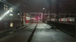 И снова он! Красный чех! Электровоз ЧС6-029 с двухэтажным поездом  Москва-Петрозаводск!
