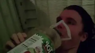 Onion dies in a box
