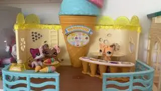 I made a town for my LPS (inspired by LPS Honey)