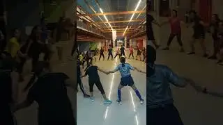 Shake the place | Dance Fitness Class | Dance Workout #zumbafitness #zumba #yt #youtube #justforfun
