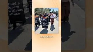 People are PROTESTING outside Apple headquarters! 🪧 