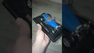 коллекционная машинка Bugatti
