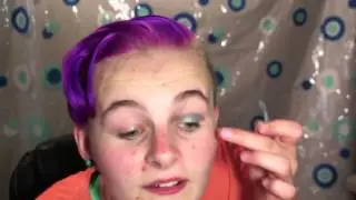 BEAUTY NOOB DOES A SMOKY EYE