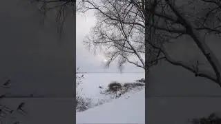 Зимний вечер на озере