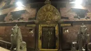 Patan darbar square aklai aadha rat ma