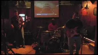 John Paul Bell Trio performing Light You Up at Ramshead