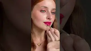 МАКИЯЖ: ЯРКИЕ ГУБЫ