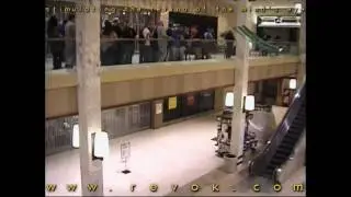 MONROEVILLE MALL TOUR - Greg Nicotero videos Ken Foree giving a tour of the Dawn of the Dead mall