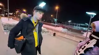 француский мальчик не выдержал и сказал что то про багет: