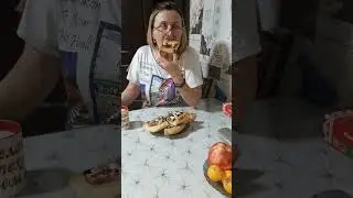 и пусть лопнет моя совесть, чем я не попробую горячую пиццу)))