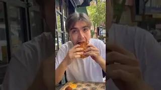 Uraz Kaygılaroğlu’nun Burgercisini Denedim! 