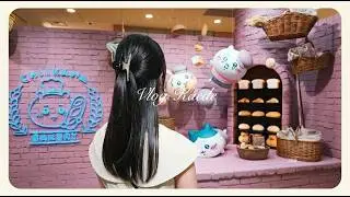 A Giant Chiikawa Appears in Osaka! I Also Visited the Buzzy Chiikawa Bakery【KITTE Osaka】