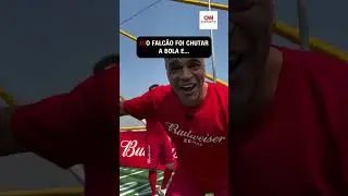 Falcão, lenda do futsal, foi chutar a bola da NFL e... quebrou o para-brisa da van