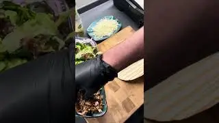 ГРЕЧЕСКАЯ ТОРТИЛЬЯ С СОЧНОЙ НАЧИНКОЙ 😋❤️‍🔥 ⠀