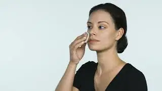 Sunbetter Tone Smart SPF 68 Sunscreen Compact Application Video