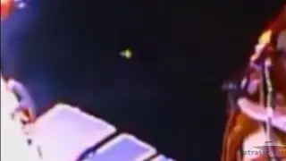 Russian cosmonaut filmed UFO outside ISS / Русский космонавт заснял НЛО за бортом МКС