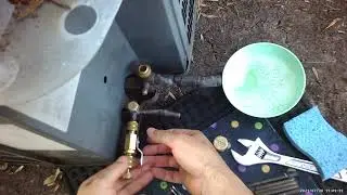 How To Replace Leaking Schrader Valve Without Removing Refrigerant Freon. Valve Core Removal Tool.