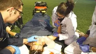 Marie-Cécile struggles to put a shoulder back in place
